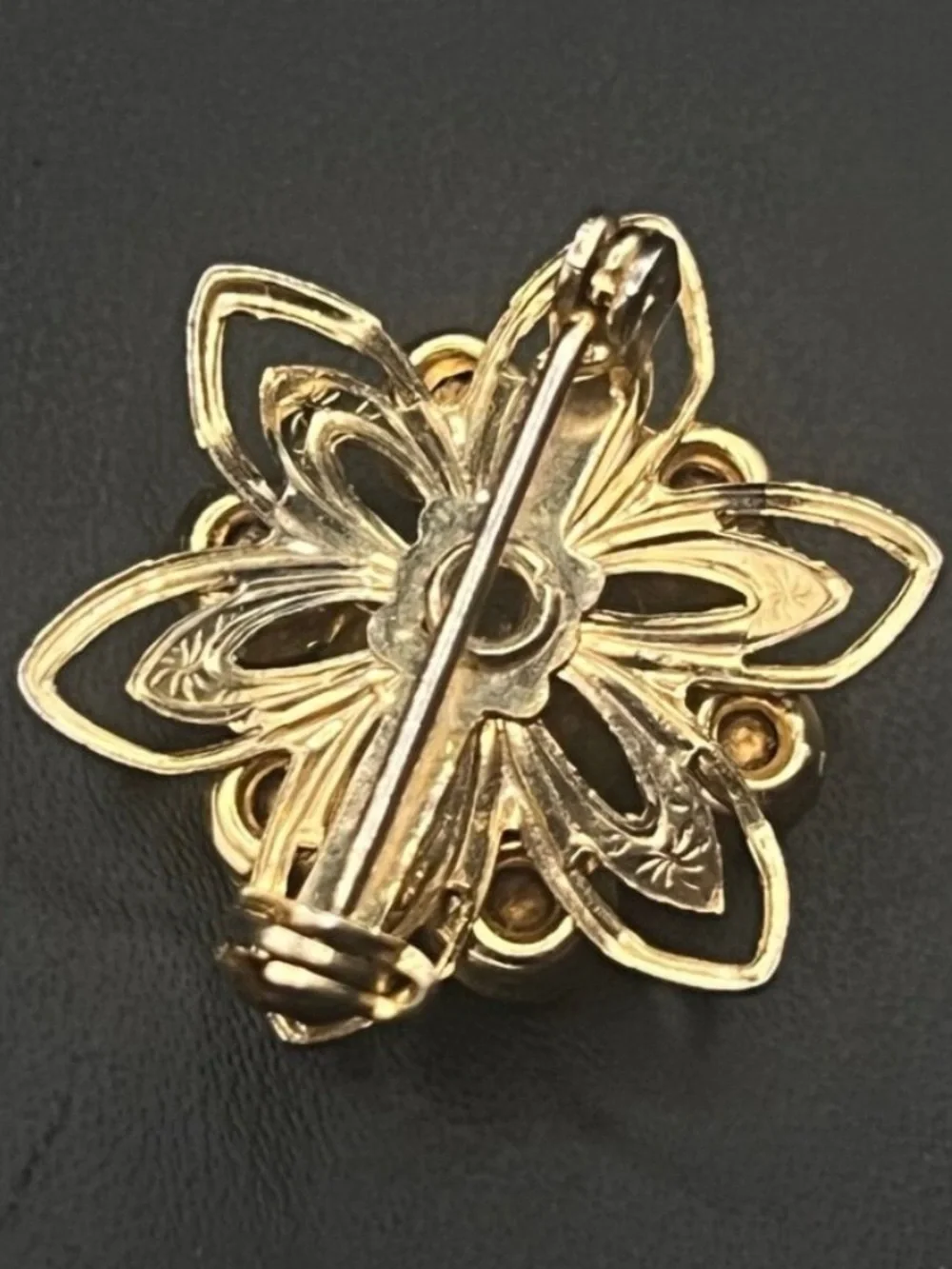 Vintage Uranium Glass Flower Brooch UV Reactive Peridot Rhinestone